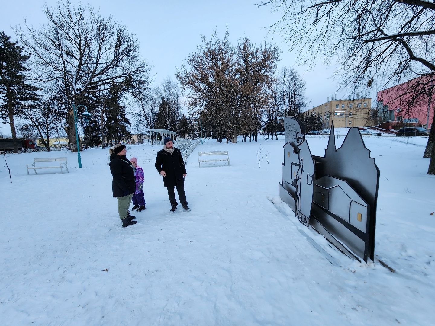 Чехов, бульвар имени Чехова, сквер Чехова, реконструкция, благоустройство, обновление, арт-объекты, художник Алексей Шилов, формирование комфортной городской среды, вертикалки,