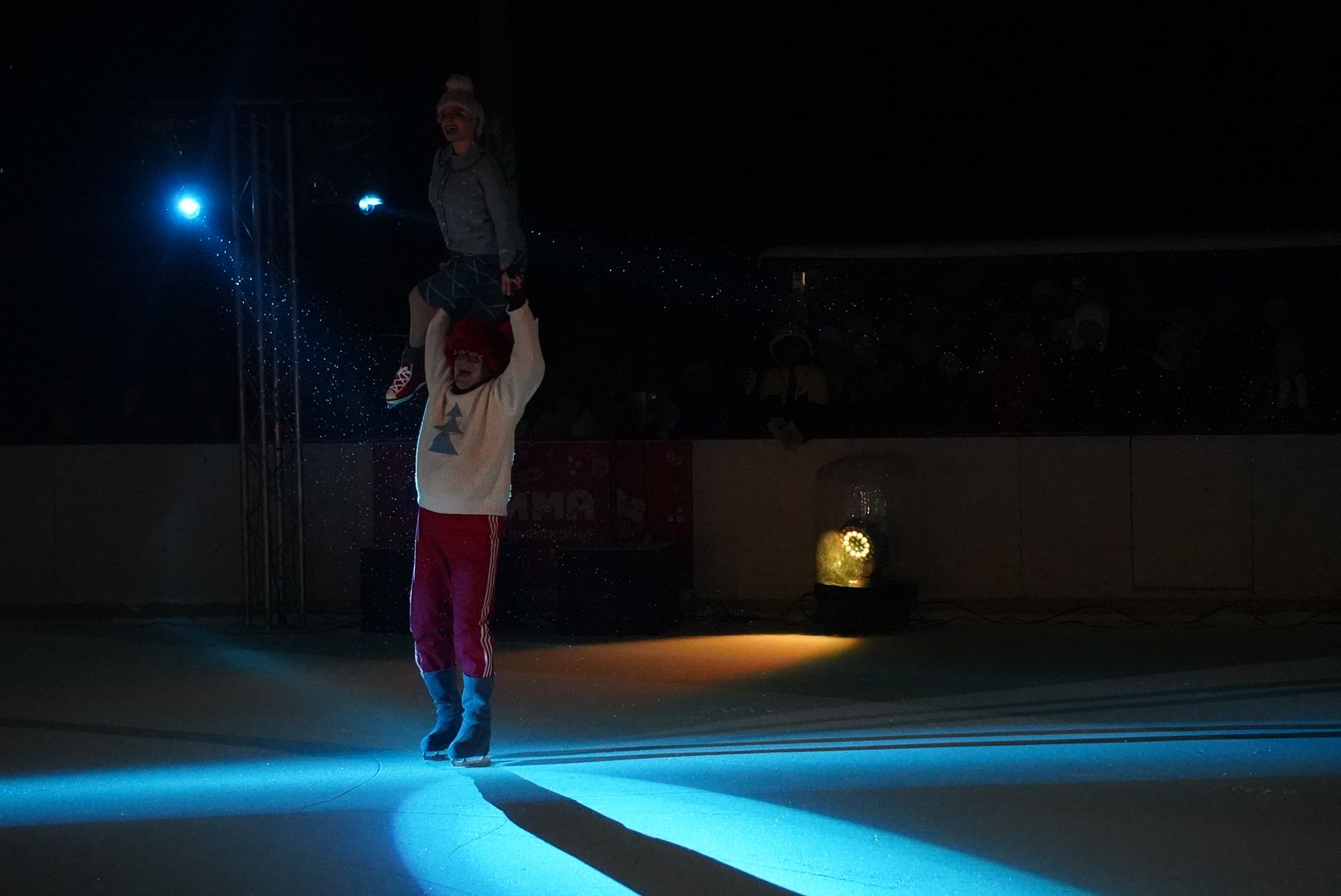 Павловский Посад, Городской округ Павловский Посад, Праздник, Концерт, Вертикалка, Вертикальное видео,Ледовое шоу, Илья Авербух,