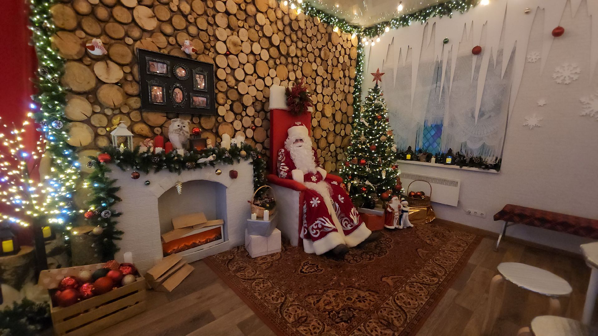 резиденция деда мороза, парки красногорска, зима в подмосковье,