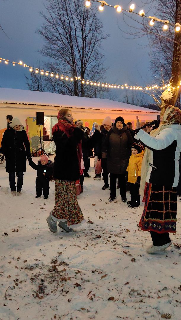 парк, баранки, чай, конкурсы, гармонь, вертикалки