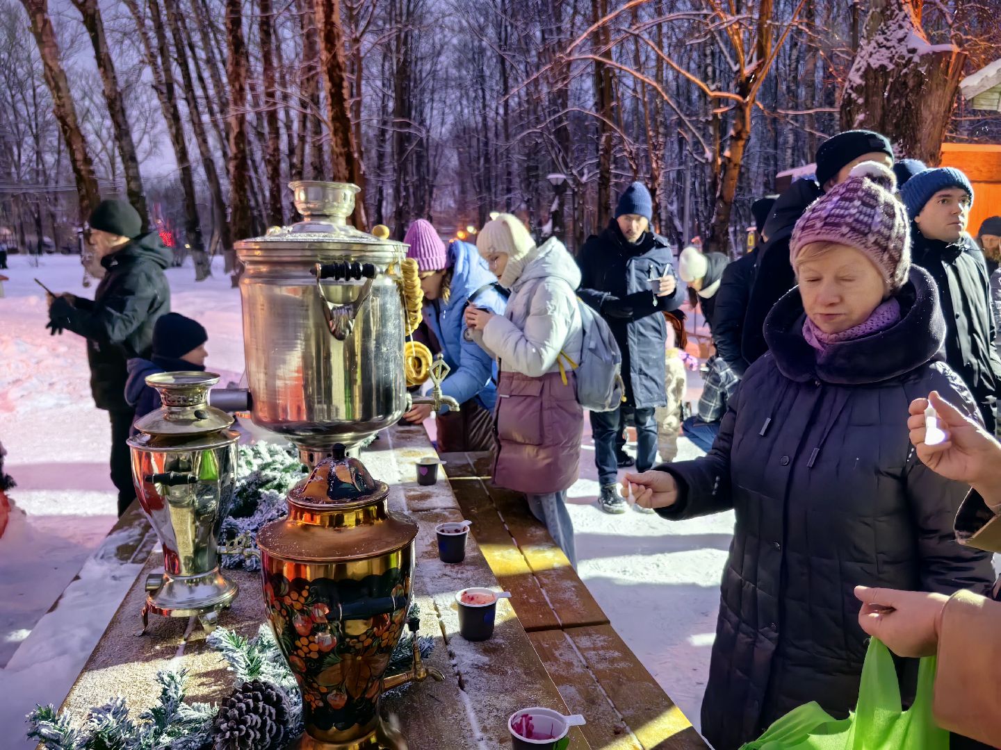 парк, баранки, чай, конкурсы, гармонь, вертикалки