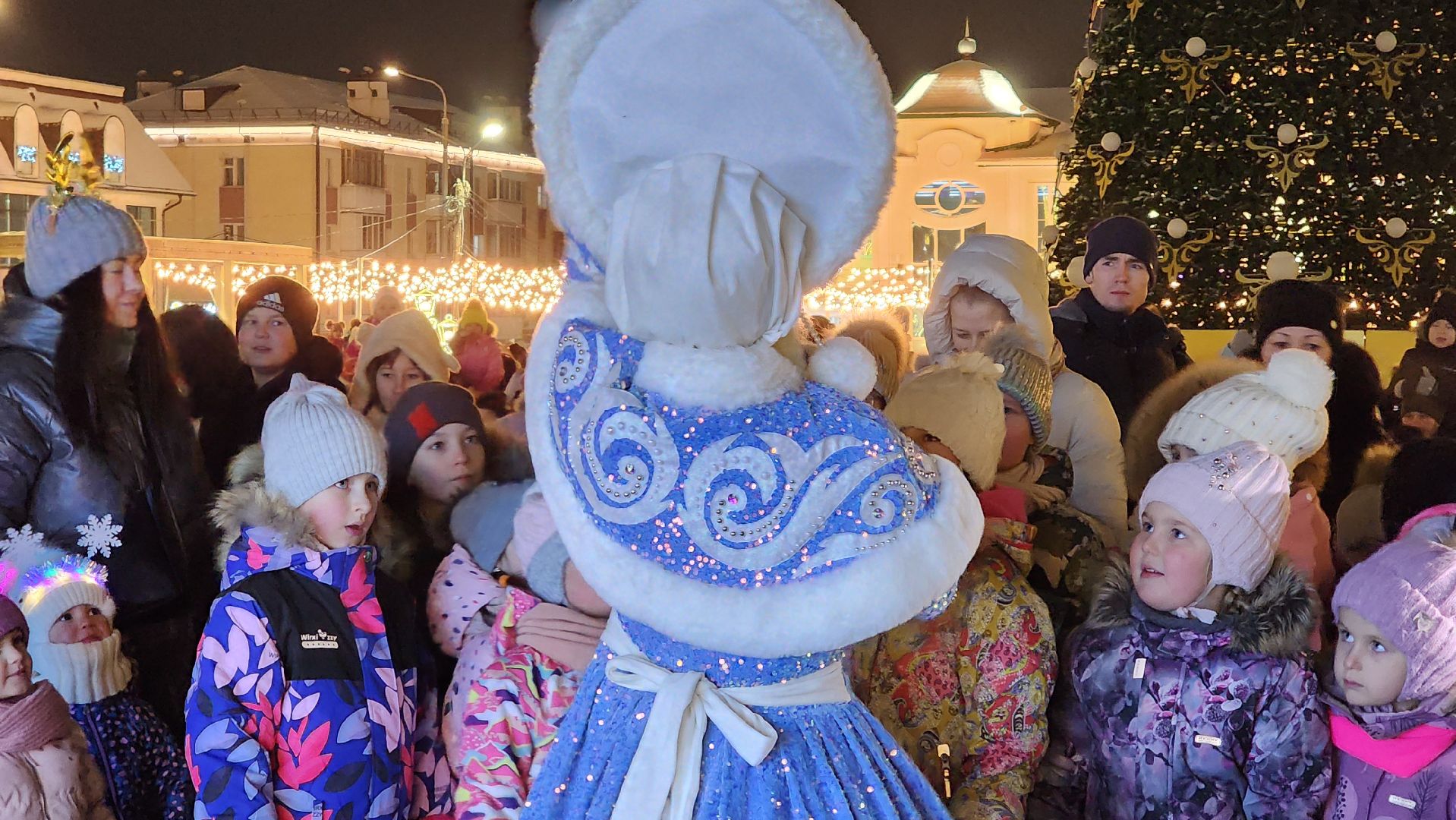 Новый год, интерактивное шоу, Фонтанная площадь, ногинск, Богородский городской округ, вертикалки