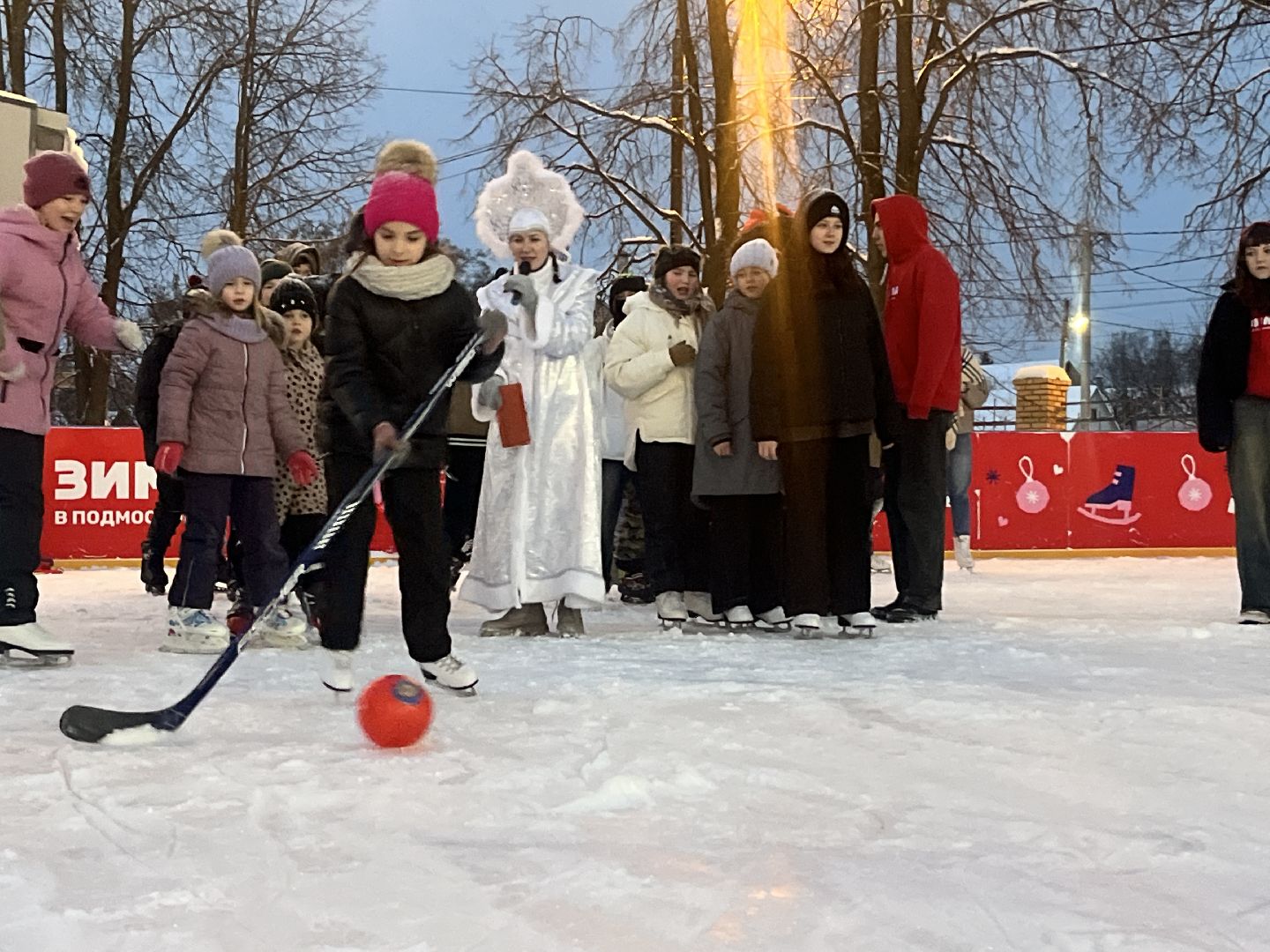 вертикальное видео, наро-фоминск, каток в наро-фоминске, парк наро-фоминска, зима в подмосковье,