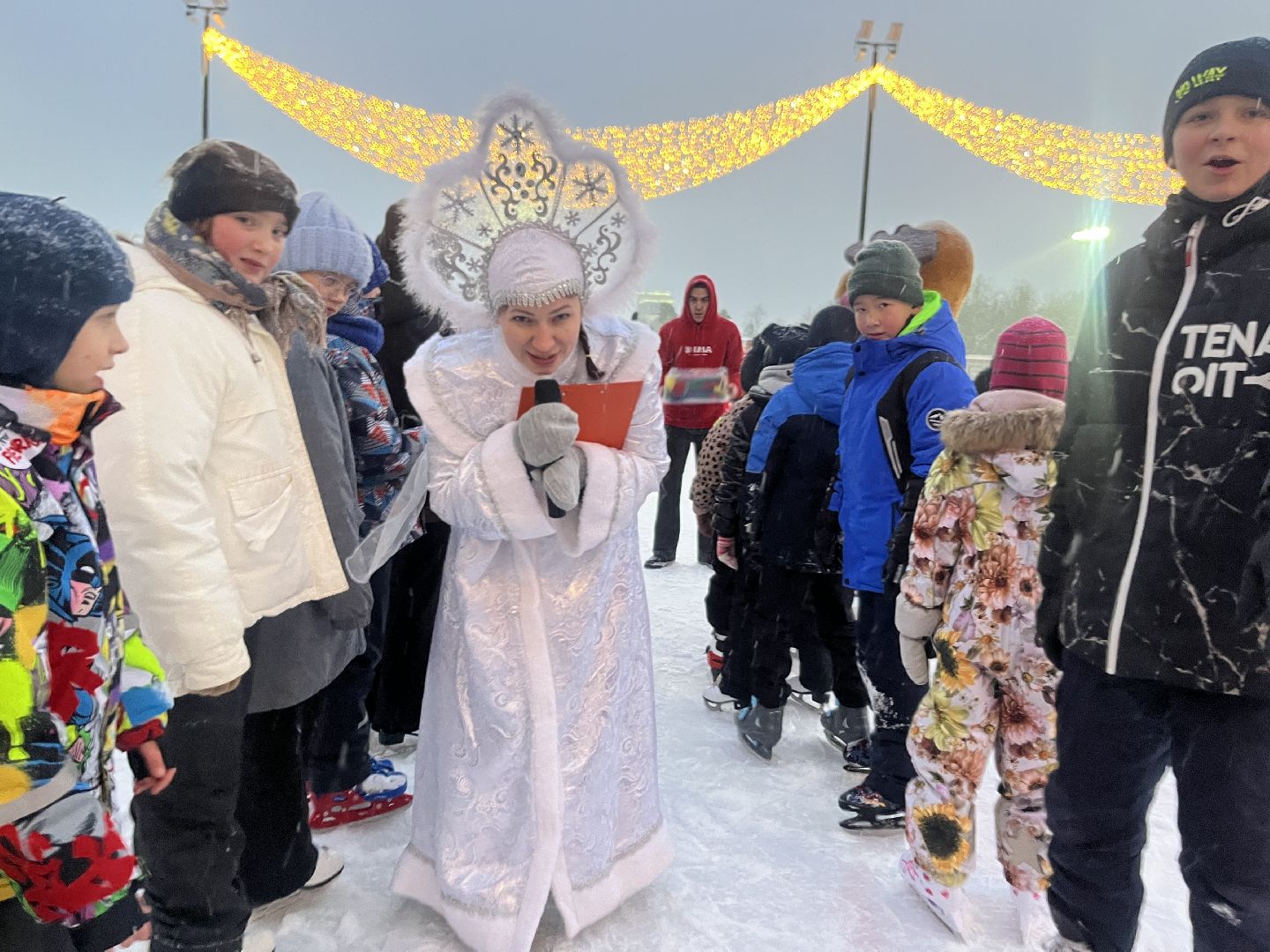 вертикальное видео, наро-фоминск, каток в наро-фоминске, парк наро-фоминска, зима в подмосковье,