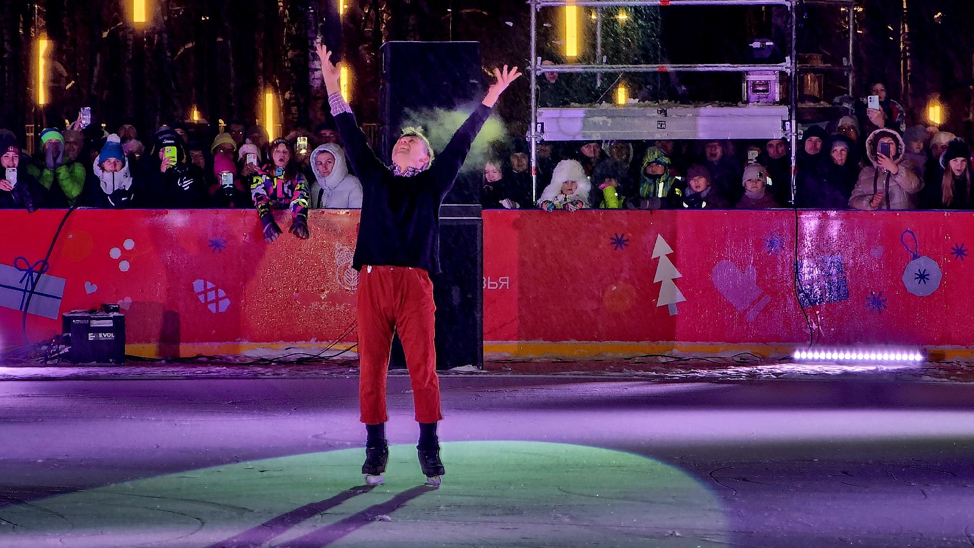 ледовое шоу авербуха, ВЕРТИКАЛКИ, каток в парке, шоу на льду, фигурное катание, Лобня,