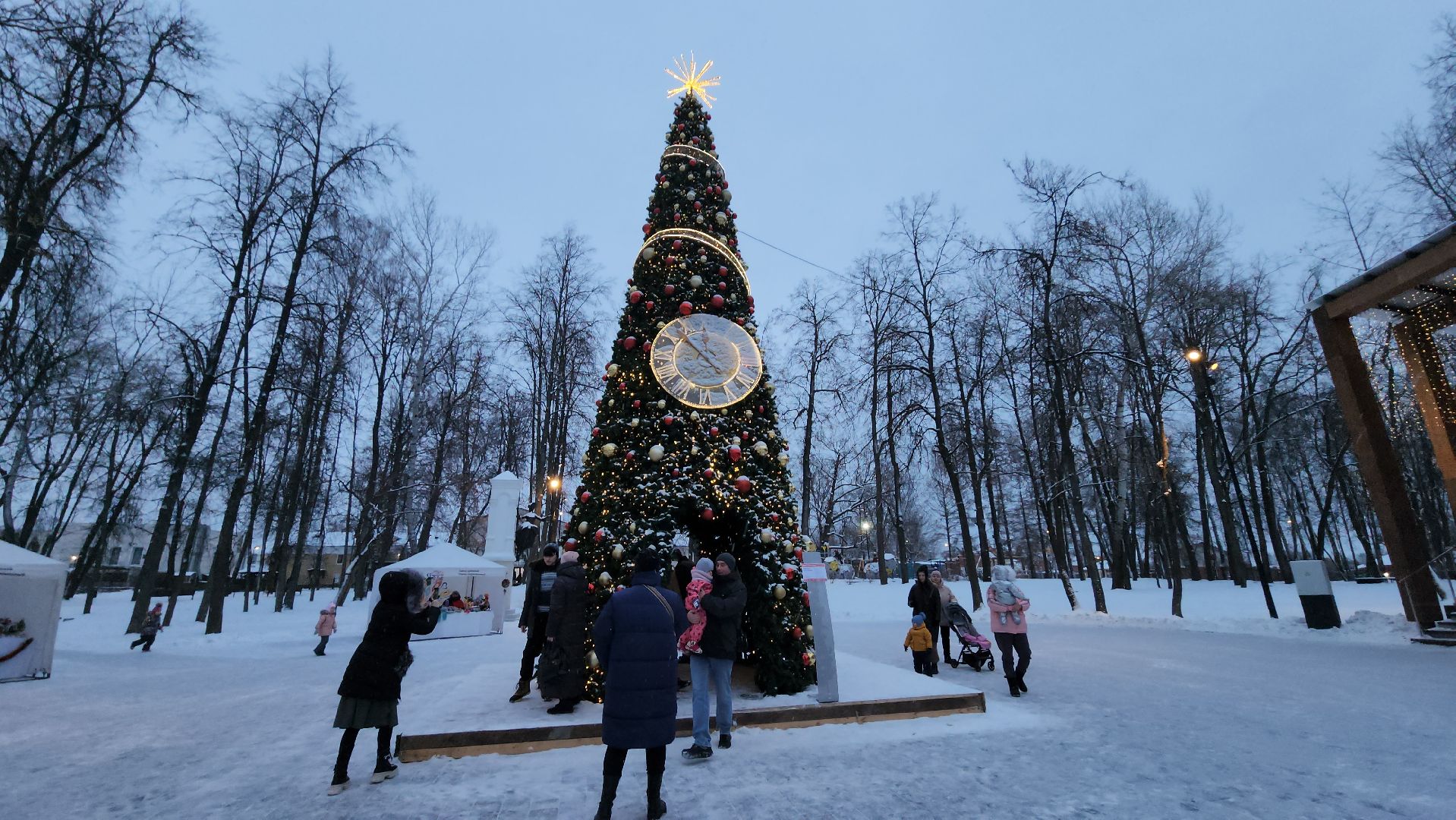 серпухов, юлия молостова, первый канал, программа доброе утро, парк имени олега степанова, портал желаний, новогодняя елка,