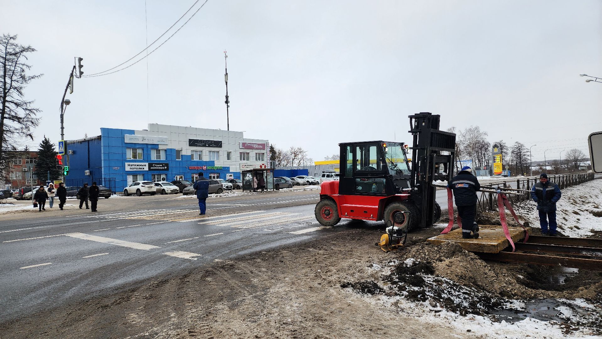 Бронницы, Благоустройство, Обустройство пешеходного перехода, Остановка Сельхозтехника, Улица Советская, Вертикалка, Вертикальное видео,