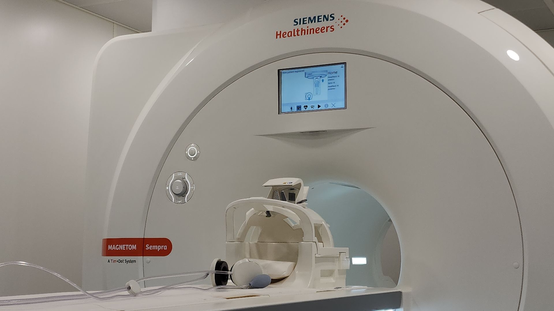 вертикаль, вертикальное видео, вертикалка, электросталь, медицина, медицина подмосковья, новое оборудование, мрт, цмсч-21, жители города, медицинское оборудование,