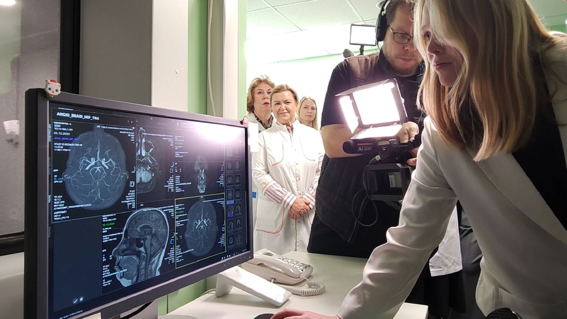 вертикаль, вертикальное видео, вертикалка, электросталь, медицина, медицина подмосковья, новое оборудование, мрт, цмсч-21, жители города, медицинское оборудование,