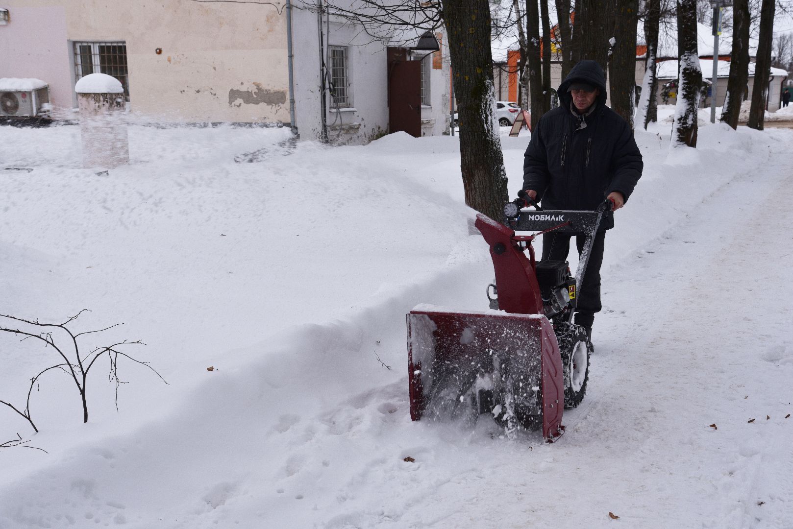 лотошино, сквер победы, добродел, уборка снега, благоустройство, вертикалки,