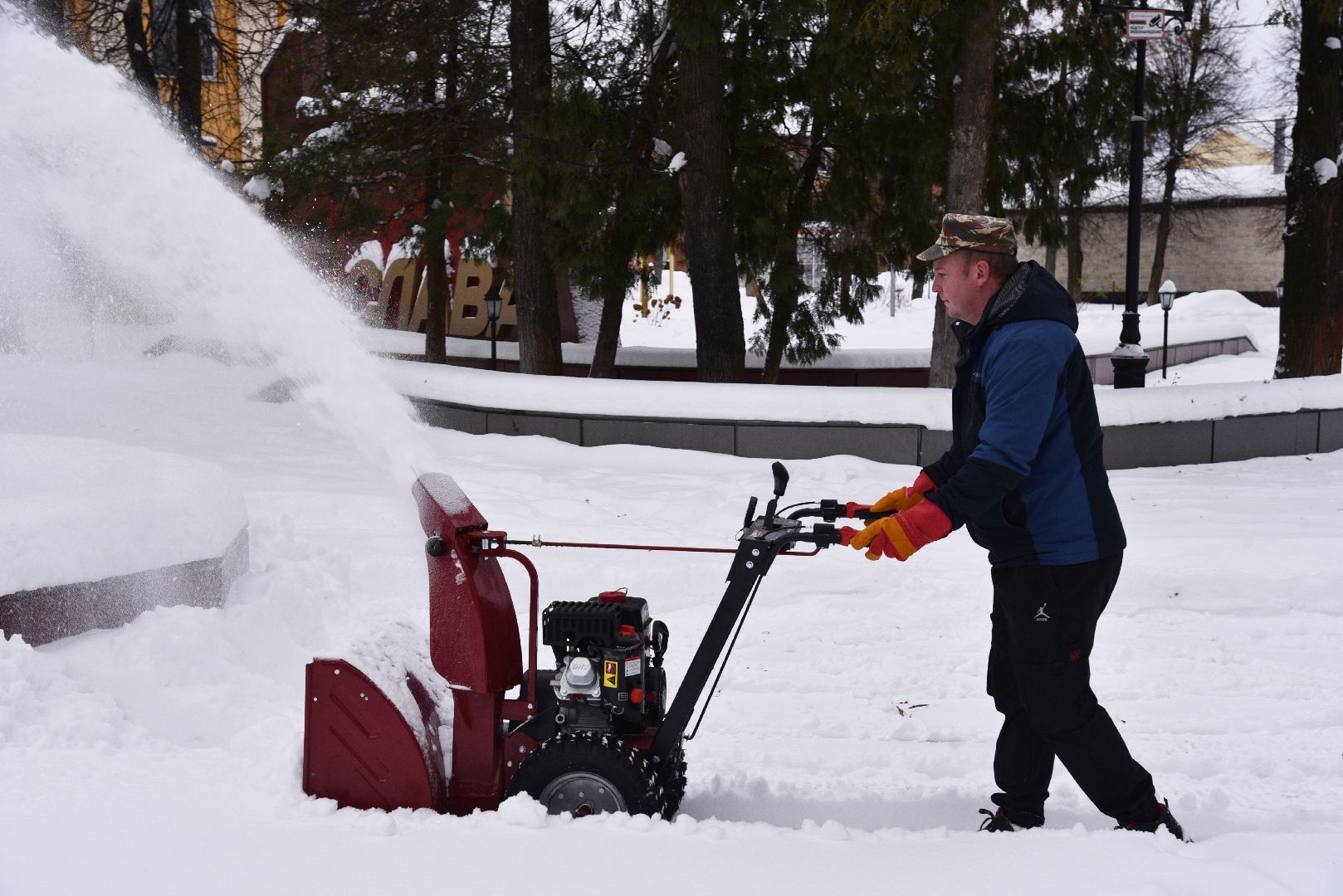 лотошино, сквер победы, добродел, уборка снега, благоустройство, вертикалки,