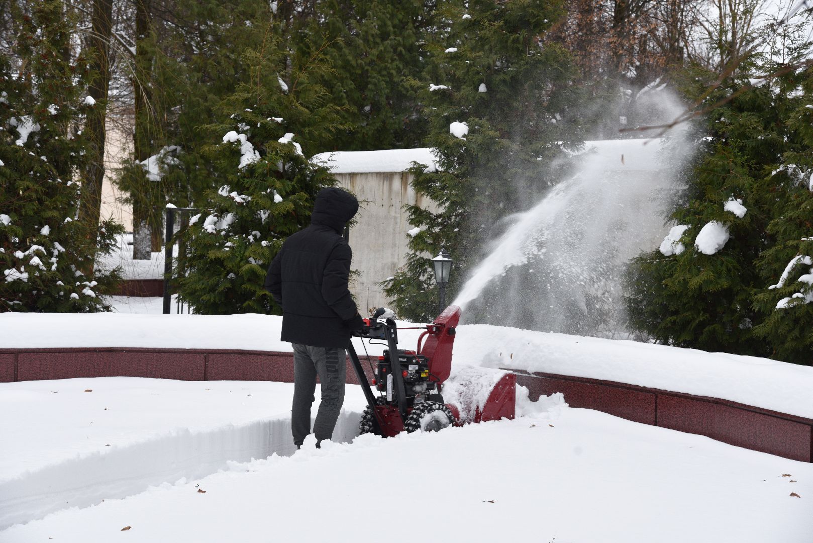 лотошино, сквер победы, добродел, уборка снега, благоустройство, вертикалки,