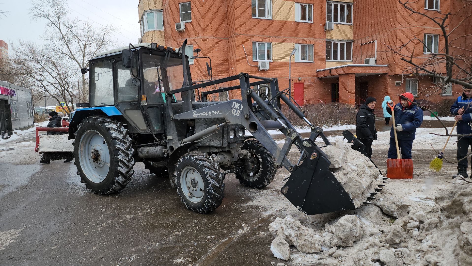 люберцы, уборка снега, управляющая компания, спецтехника, вертикалка,