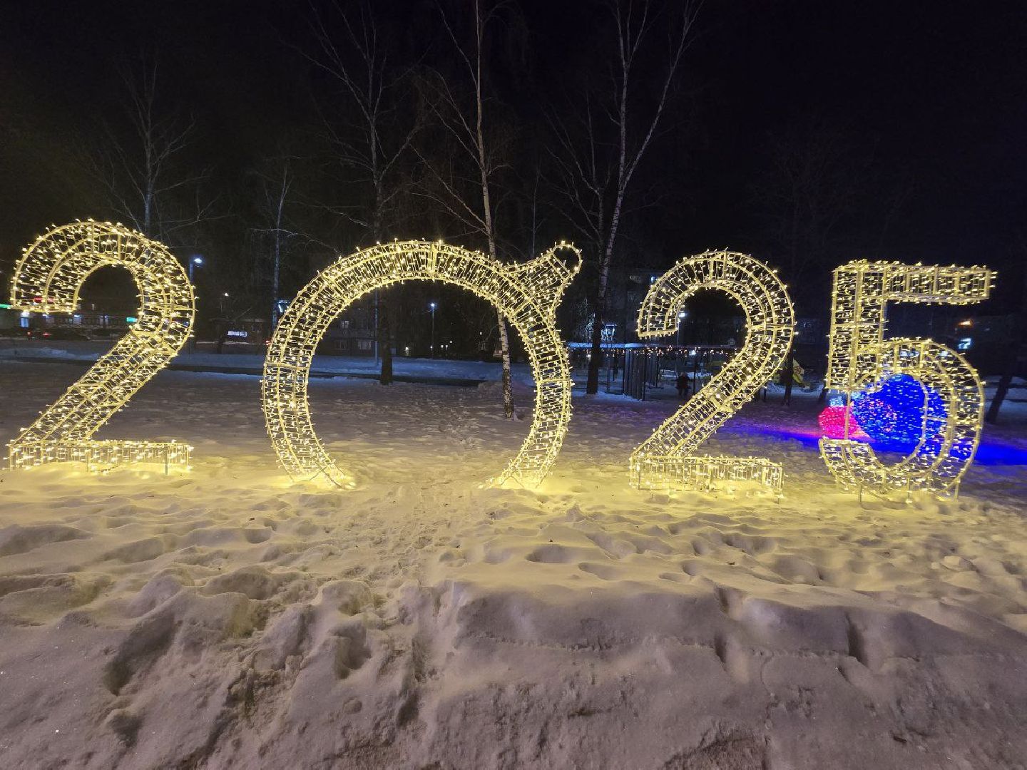 можайск, можайский городской округ, подмосковье, новый год, украшение города, новогодние огни, новогодние елки, праздник, зима, благоустройство, вертикалки,