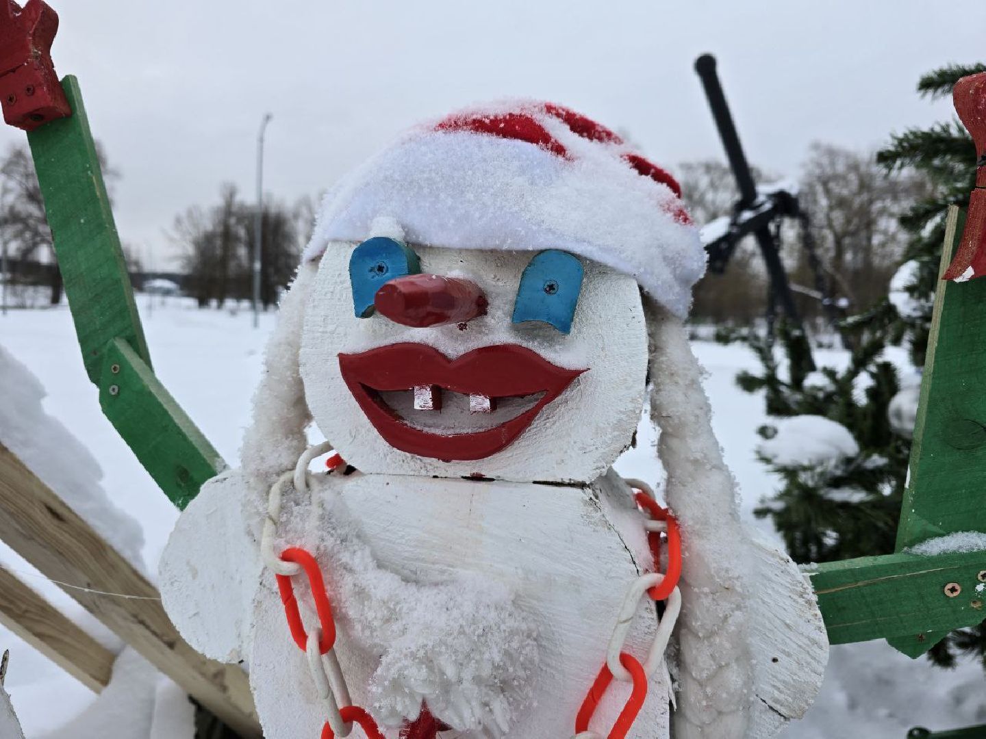 можайск, можайский городской округ, подмосковье, парк ривьера, городской парк, новый год, украшение парка, зима в подмосковье, праздник, благоустройство, вертикалки,