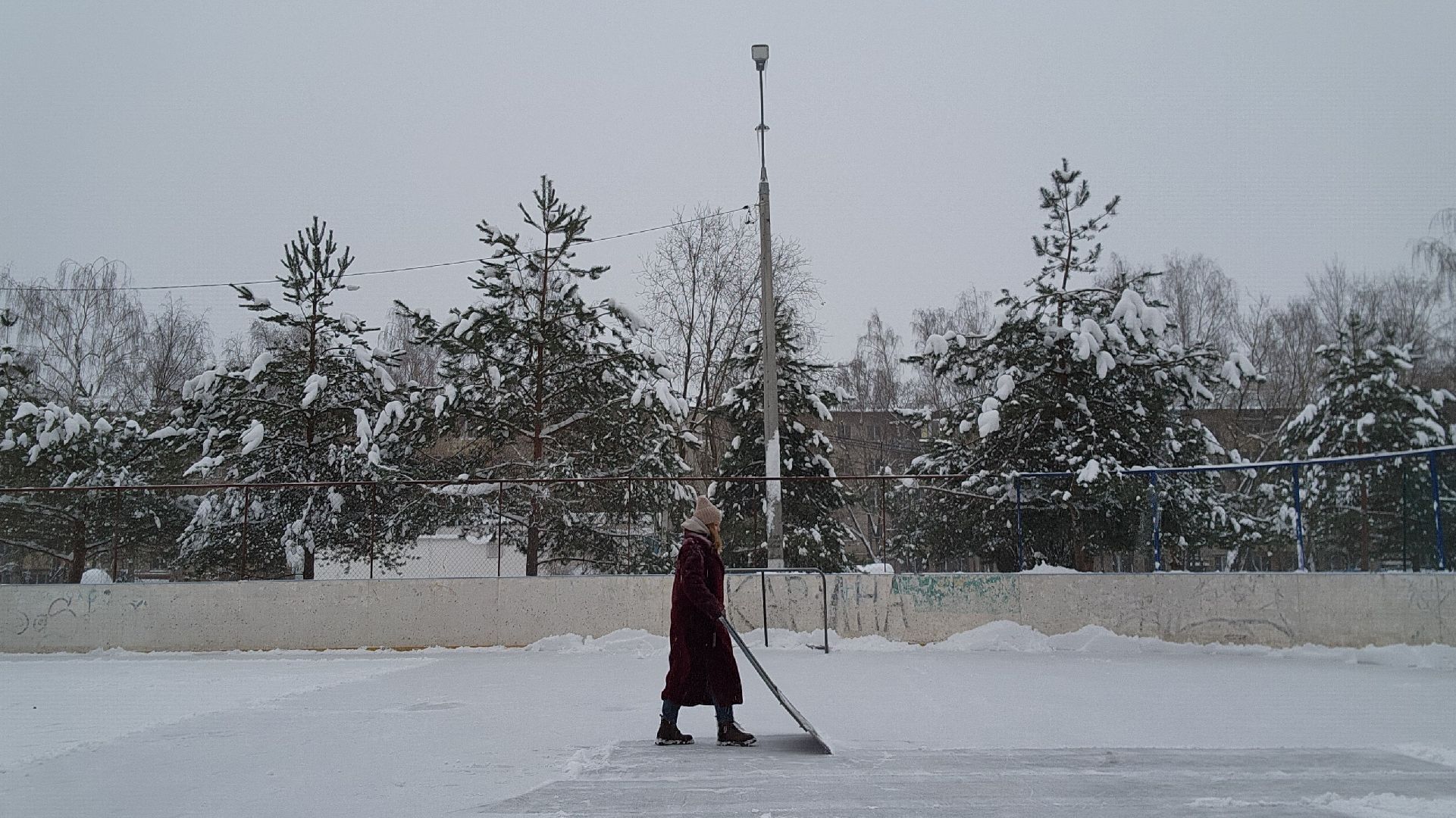Солнечногорск, вертикалки, каток во дворе, зима в подмосковье,