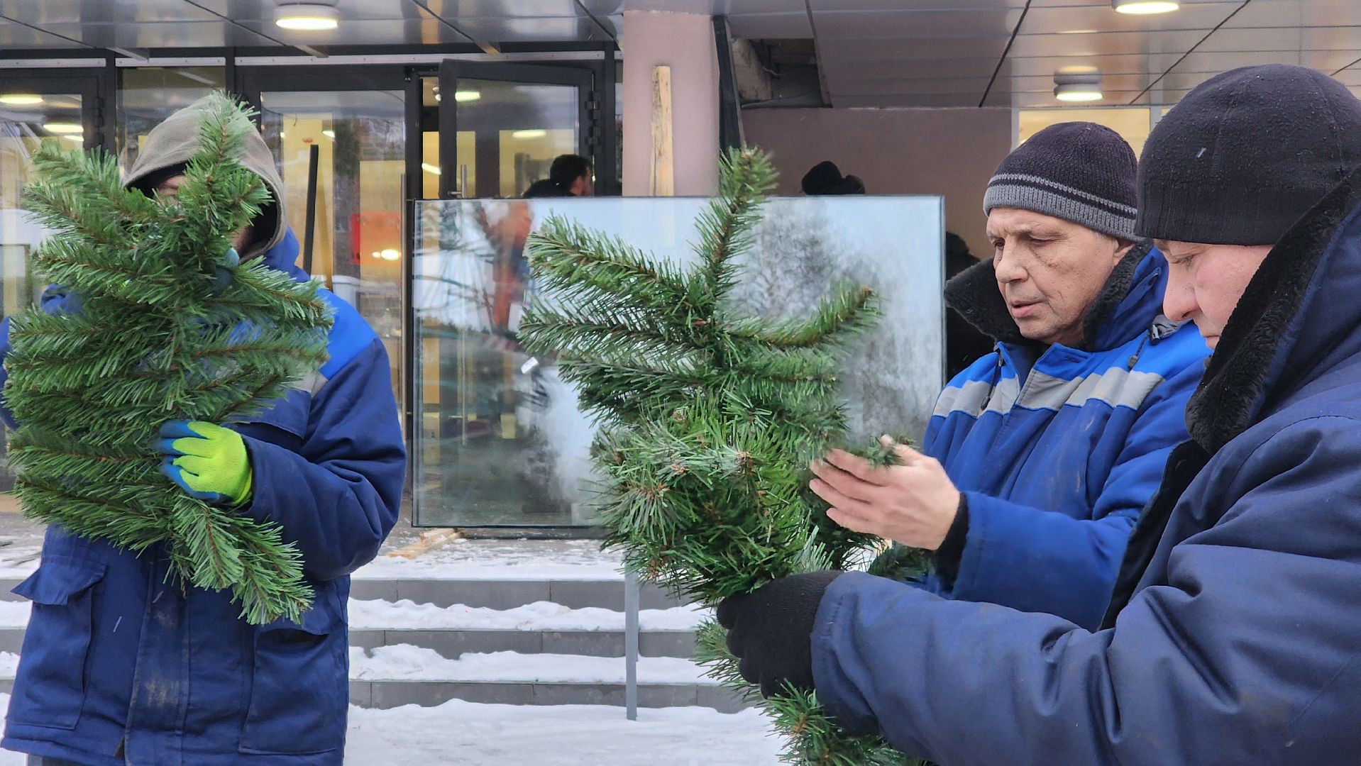 Протвино, Елка у дк, Новый год, Комбинат благоустройства, Г о серпухов, вертикалки,