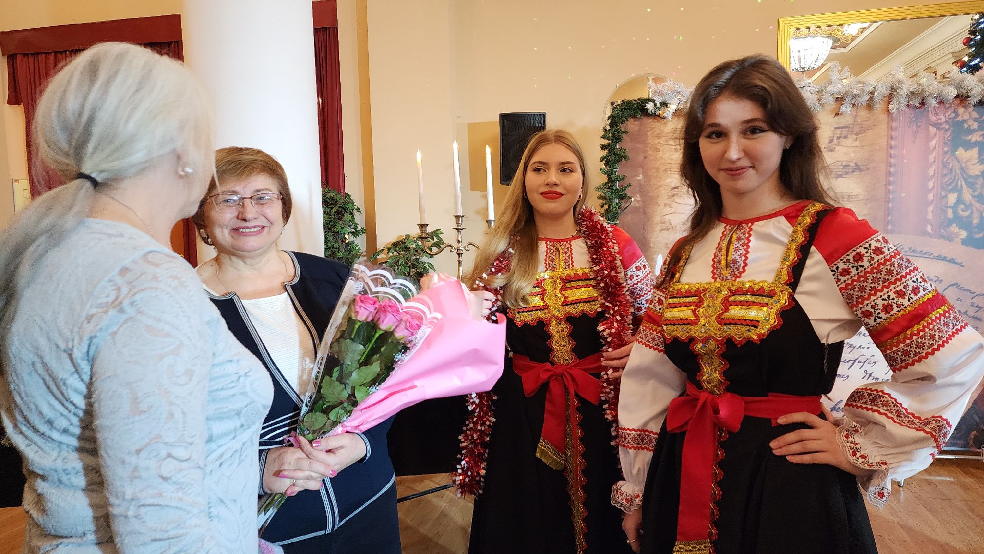 вертикалки, пушкино, музыка, песни, песни под гитару, артисты, студенты колледжа, новогодний концерт,