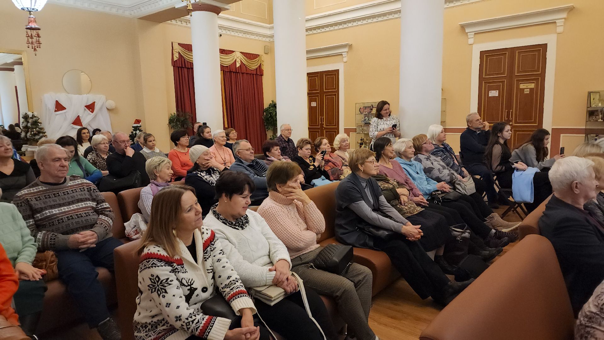 вертикалки, пушкино, музыка, песни, песни под гитару, артисты, студенты колледжа, новогодний концерт,