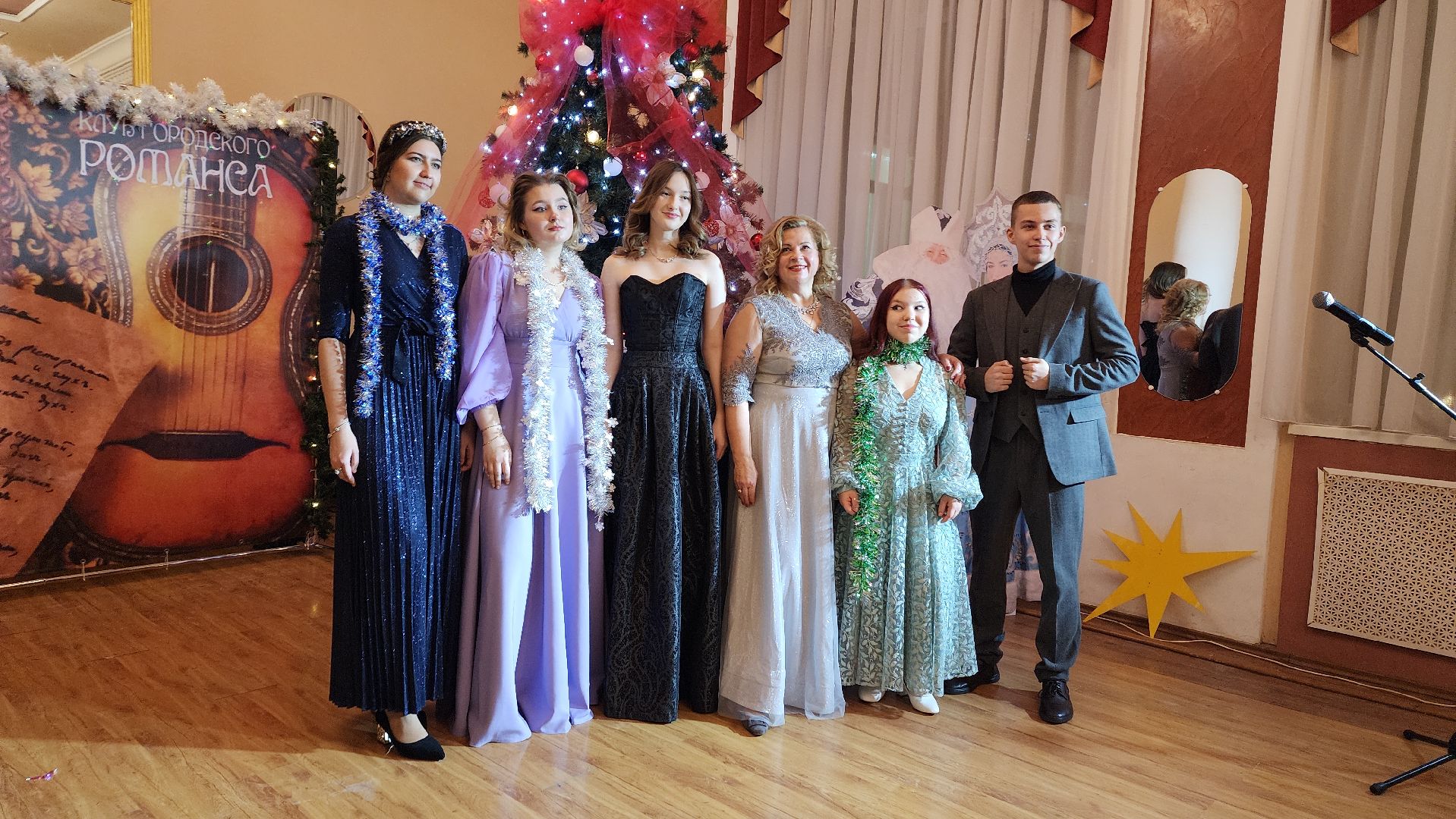 вертикалки, пушкино, музыка, песни, песни под гитару, артисты, студенты колледжа, новогодний концерт,