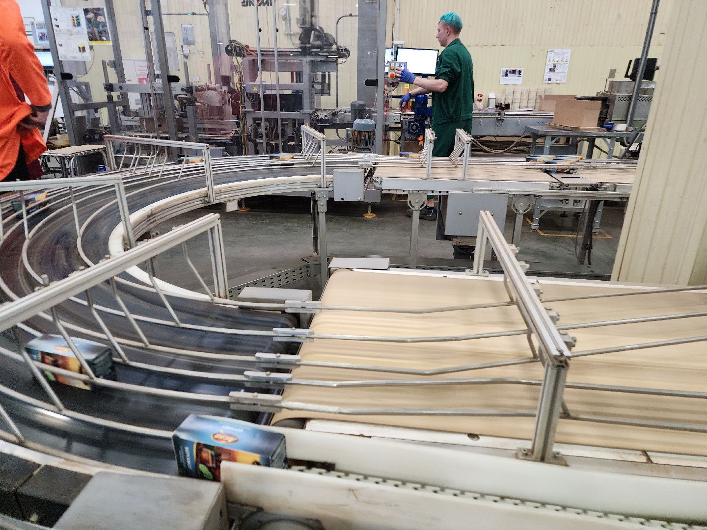 фрязино, компания май, молодые кадры, трудоустройство, обучение молодых специалистов, вакансии,