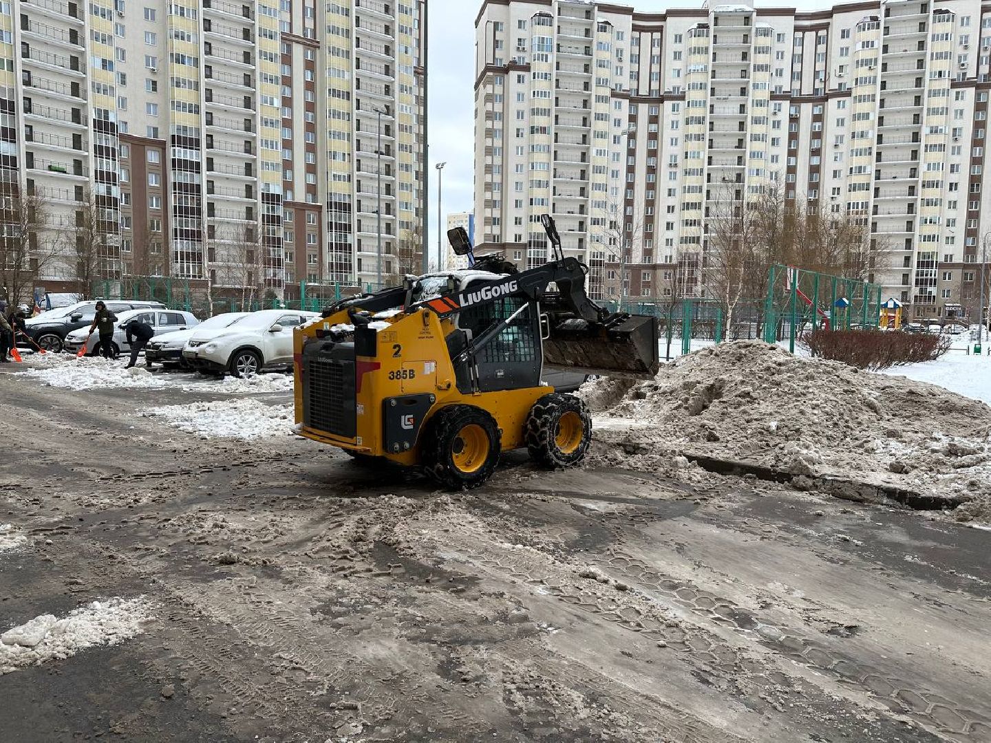 снегопад, уборка снега, коммунальная служба,