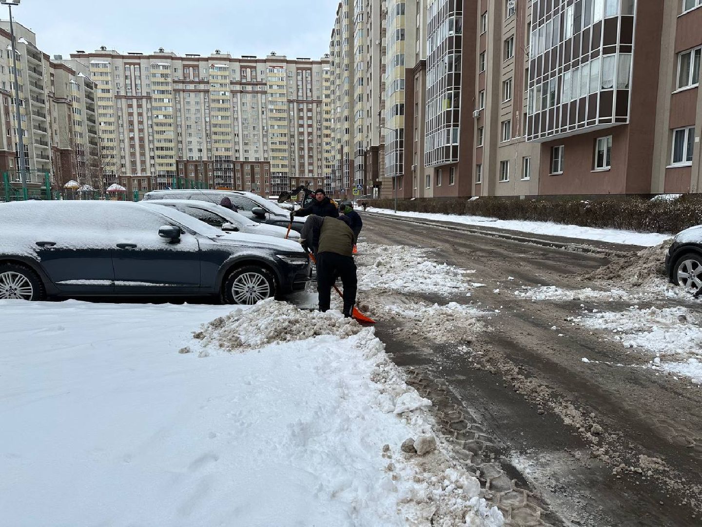 снегопад, уборка снега, коммунальная служба,