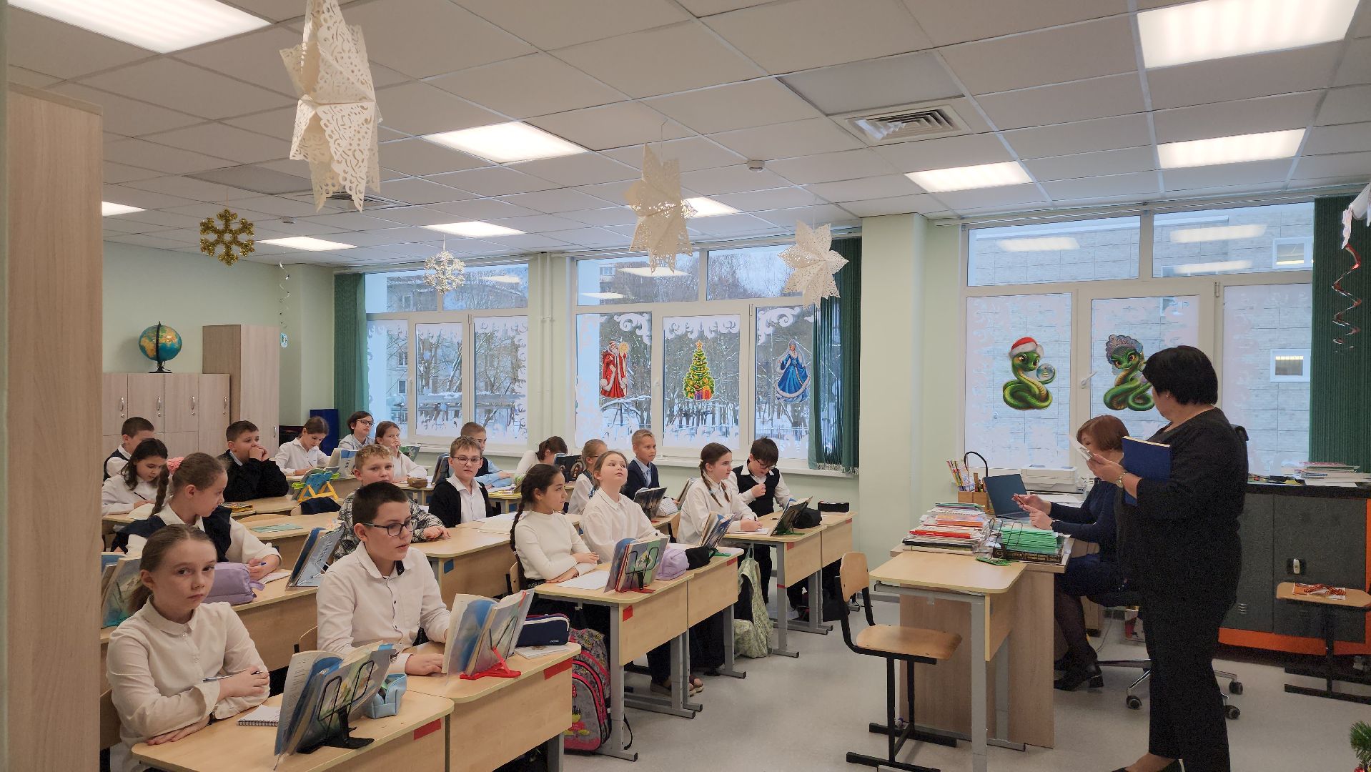 новогоднее оформление, украшения к новому году, Лобня, вертикалки,