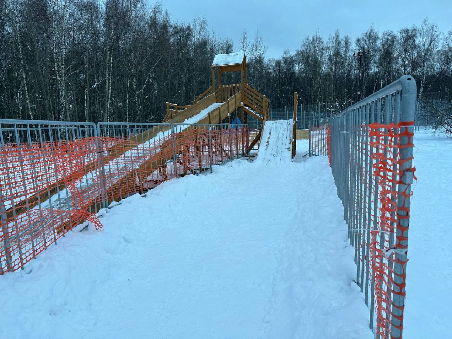 парки, тюбинговая горка, зима в подмосковье,