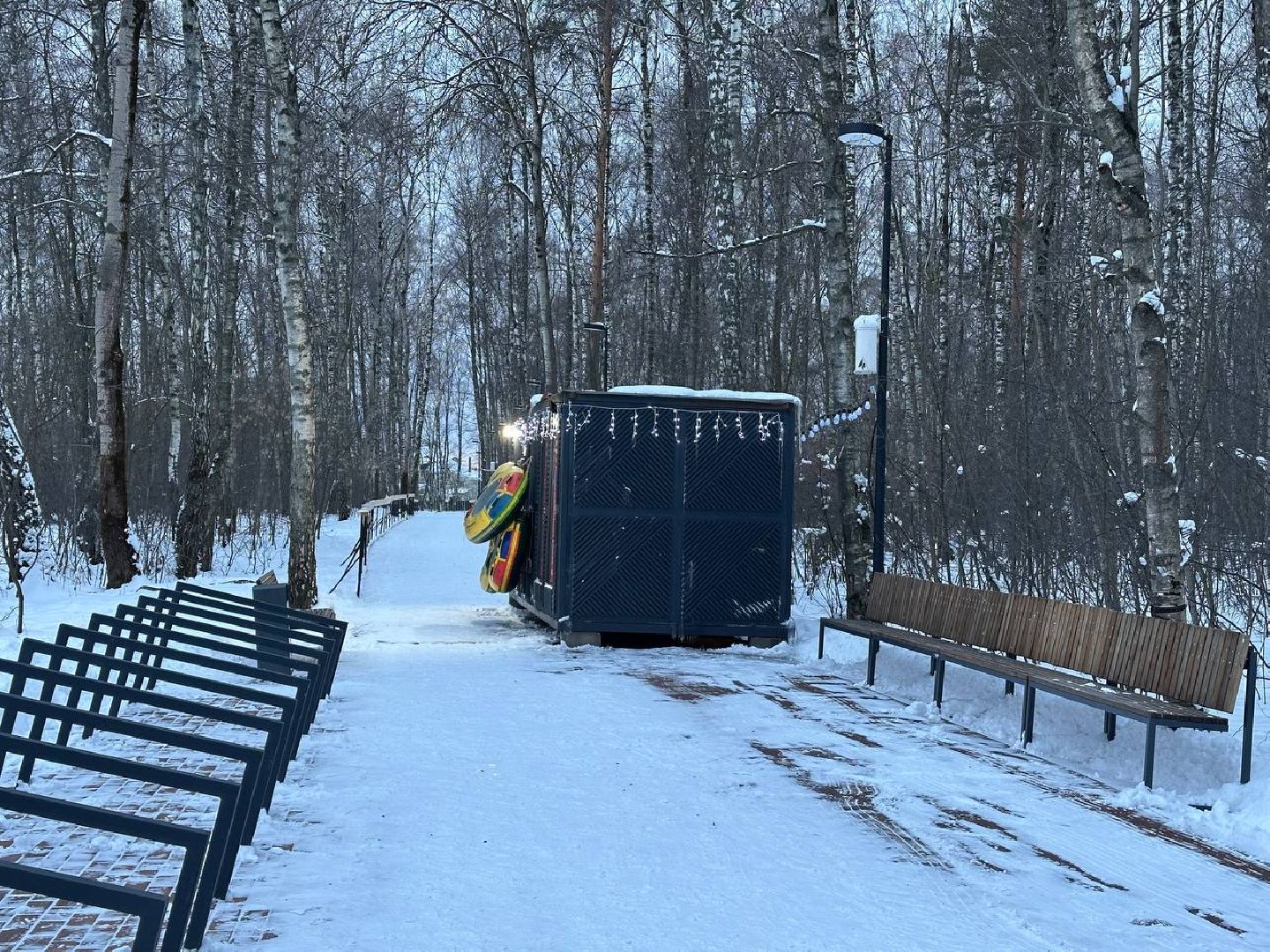 парки, тюбинговая горка, зима в подмосковье,