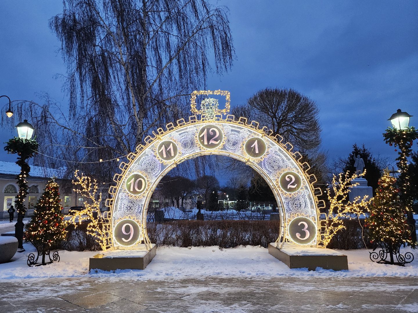 коломна, благоустройство, подготовка к новому году, новогоднее украшение, новогодняя елка, вертикалки,