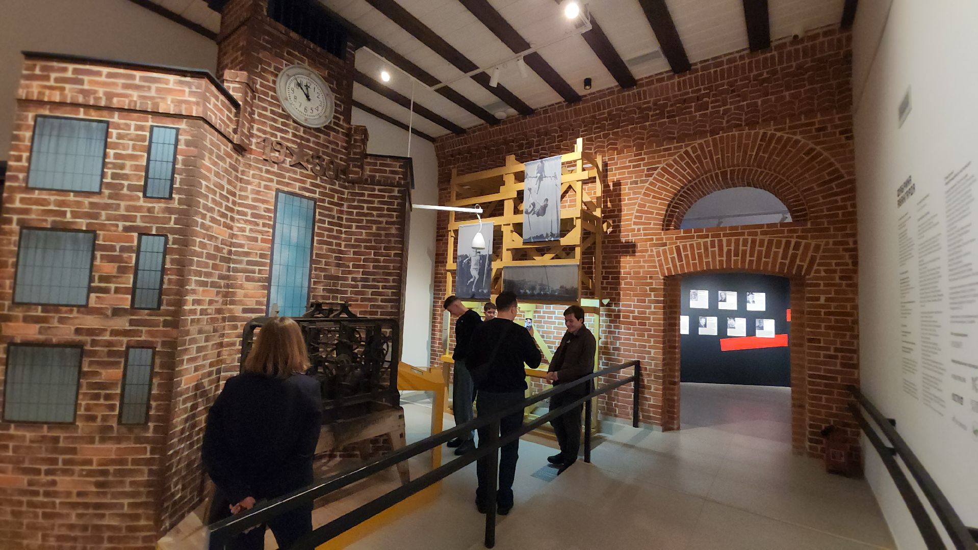 серпухов, каретный сарай, русский авангард, серпуховский музей, выставка, сихм,