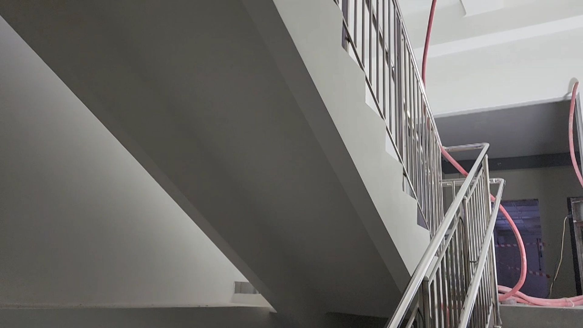 капремонт, ремонт мастерских в адк, Ремонт в автомобильно-дорожном колледже, Вертикалка, Вертикальное видео, Бронницы,