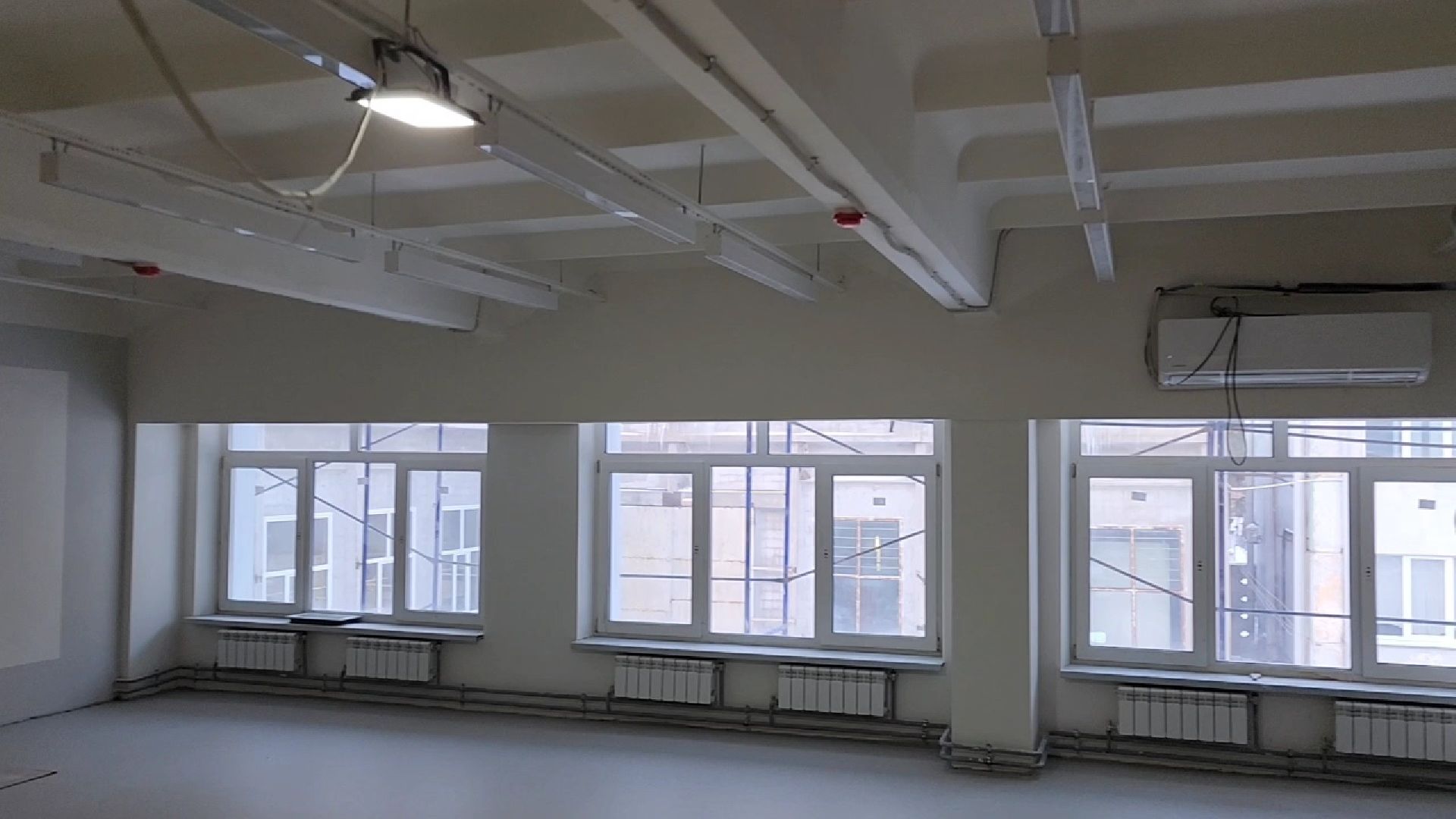 капремонт, ремонт мастерских в адк, Ремонт в автомобильно-дорожном колледже, Вертикалка, Вертикальное видео, Бронницы,