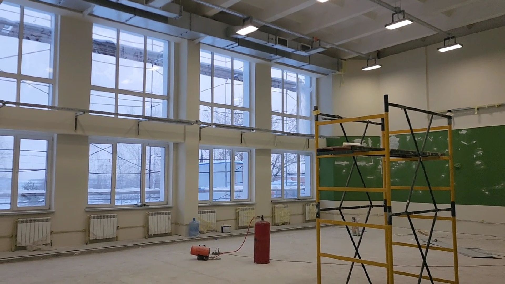 капремонт, ремонт мастерских в адк, Ремонт в автомобильно-дорожном колледже, Вертикалка, Вертикальное видео, Бронницы,