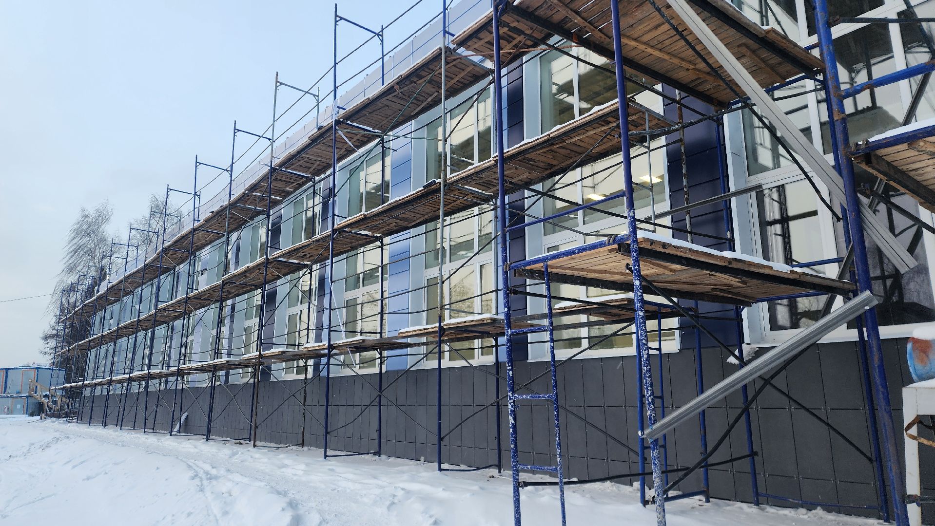 капремонт, ремонт мастерских в адк, Ремонт в автомобильно-дорожном колледже, Вертикалка, Вертикальное видео, Бронницы,