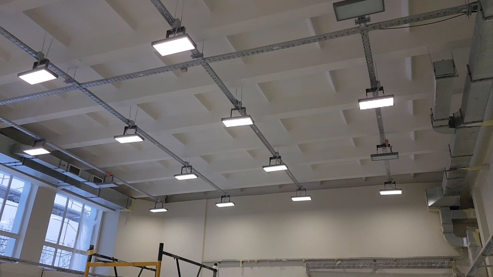 капремонт, ремонт мастерских в адк, Ремонт в автомобильно-дорожном колледже, Вертикалка, Вертикальное видео, Бронницы,