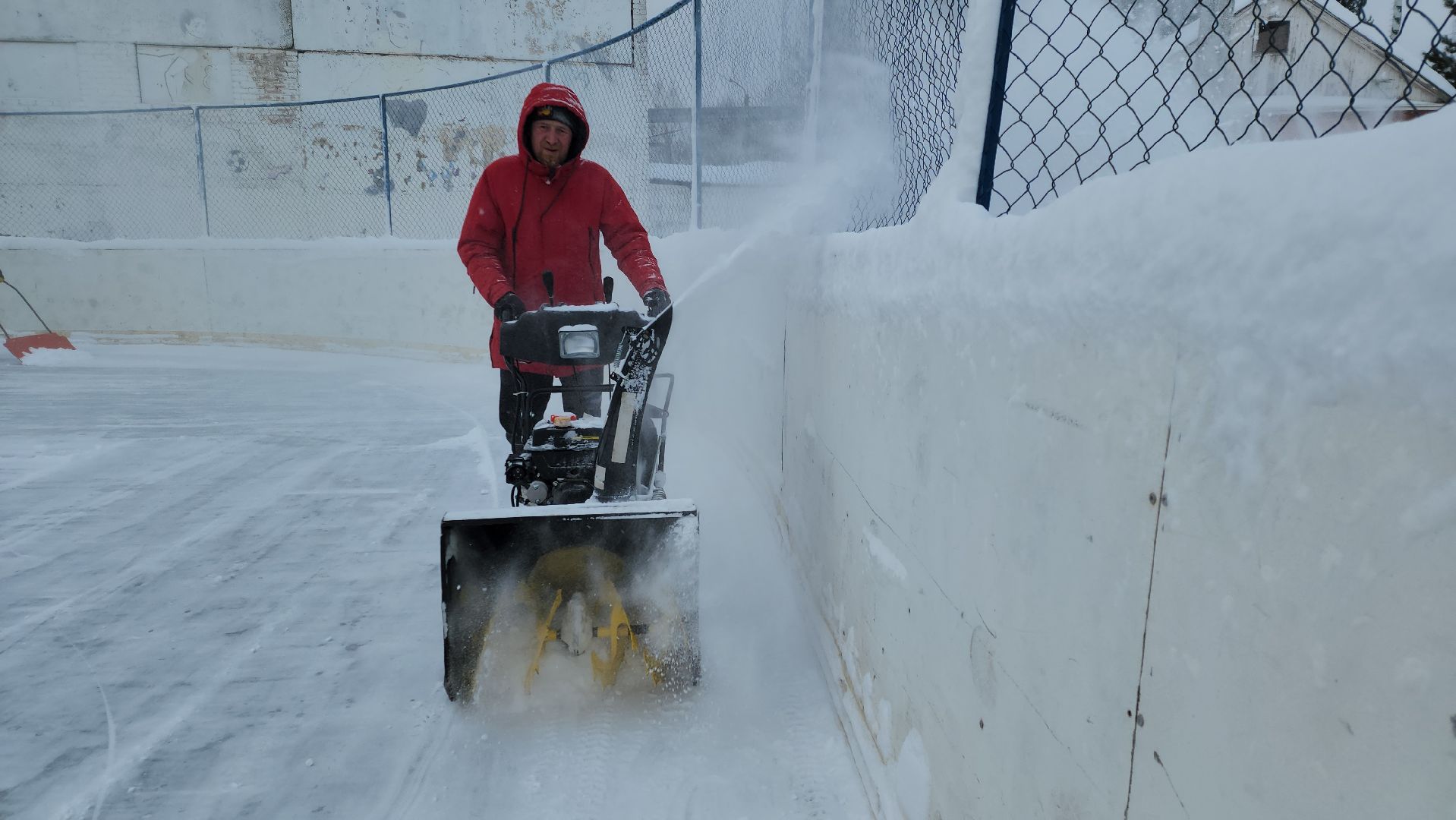 Каток, Заливка катка, спорт, зима в подмосковье, зима в рузе, руза, спорт в рузе, вертикалки,