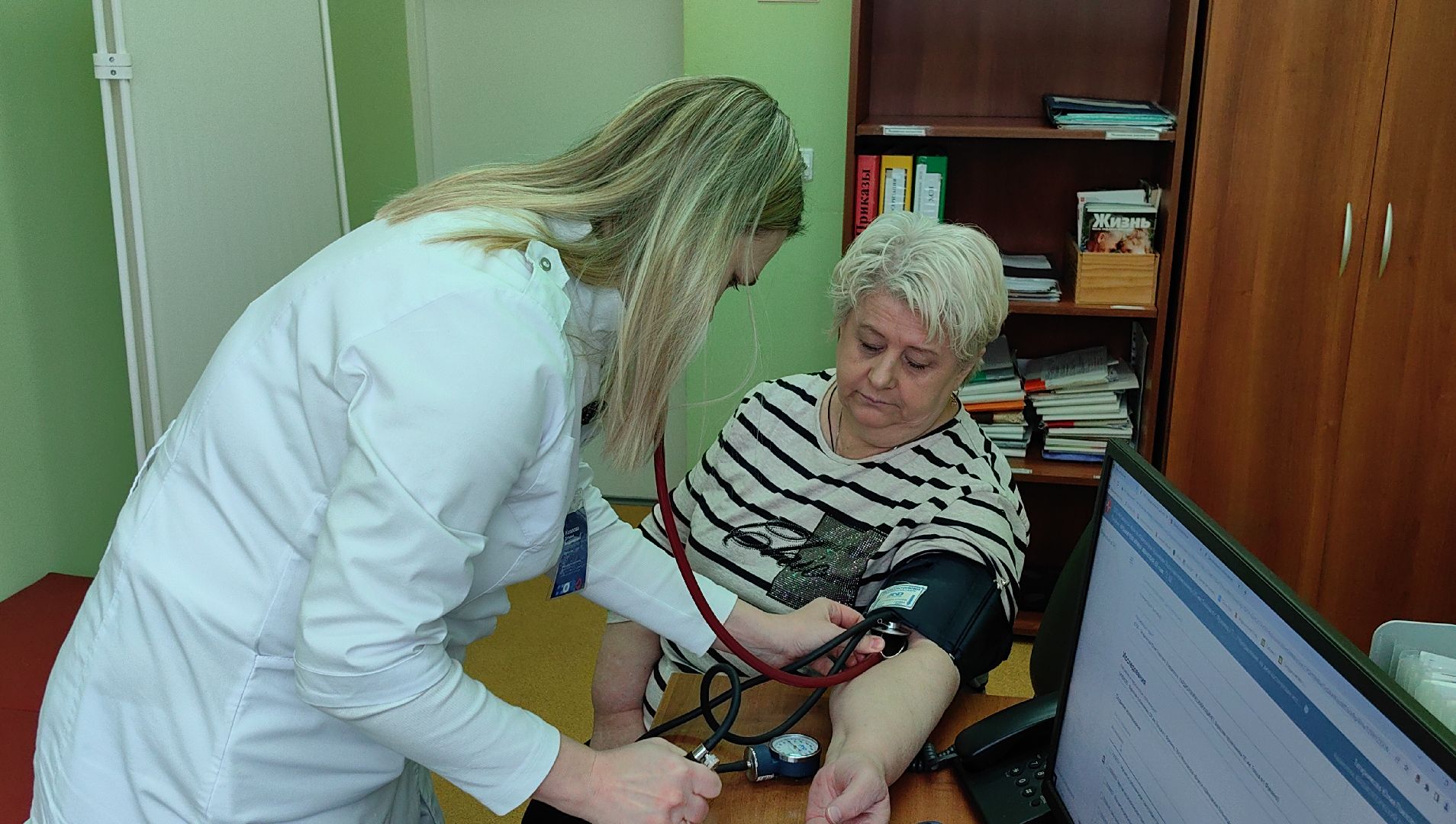 Подмосковная медсестра, премия, поликлиника, кардиолог, здравоохранение, медики, вертикалки