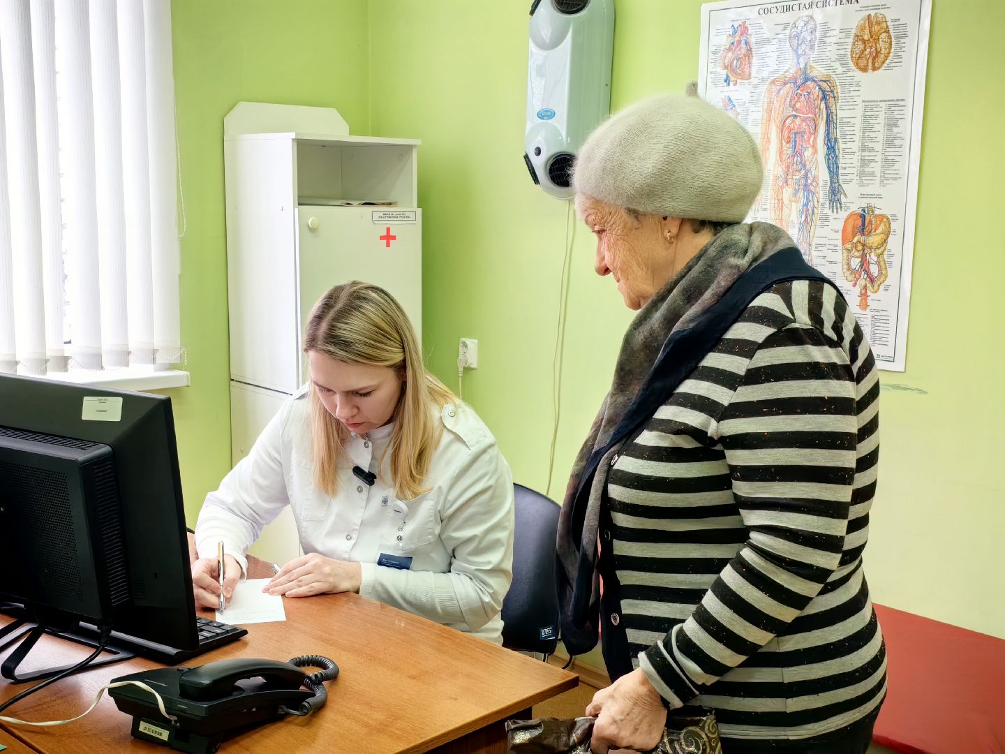 Подмосковная медсестра, премия, поликлиника, кардиолог, здравоохранение, медики, вертикалки