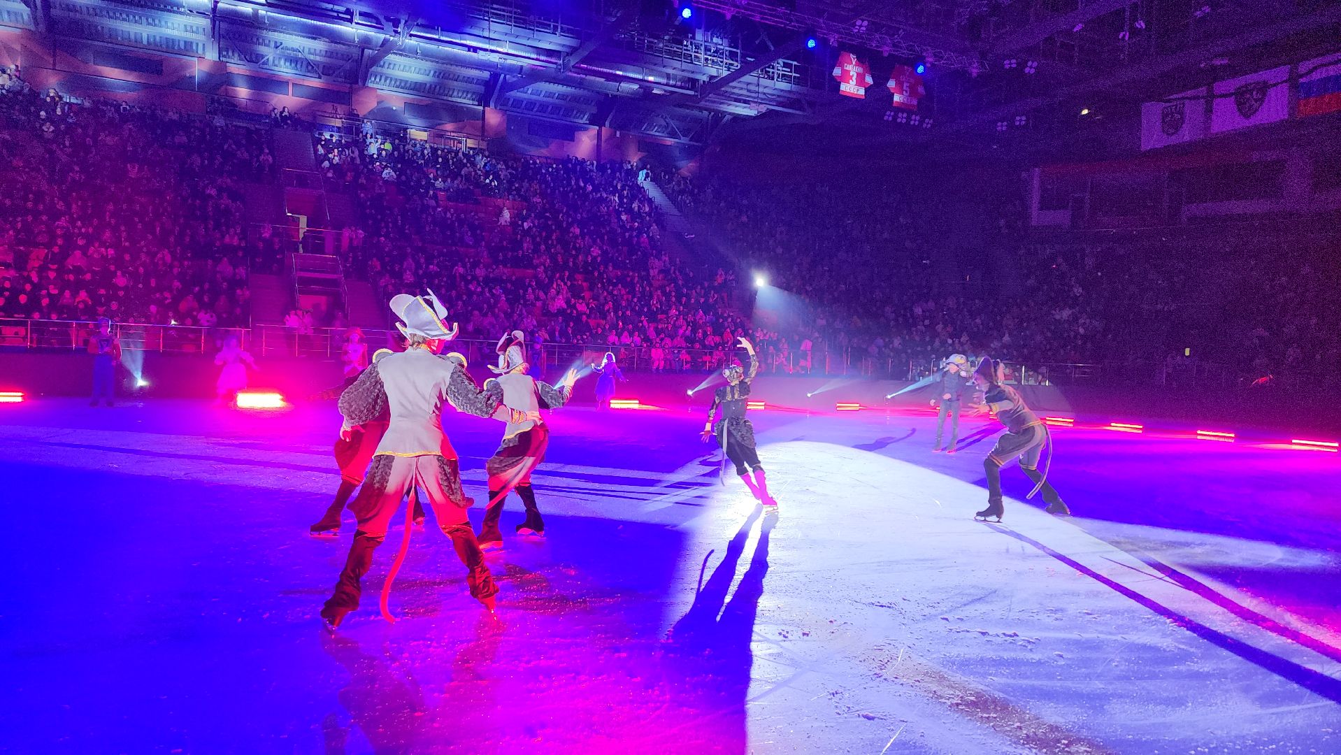 лед, фигурное катание, ледовое шоу, ледовое шоу авербуха, ледовое шоу ильи авербуха, щелкунчик, щелкунчик и мышиный король, арена балашиха, вертикалки,