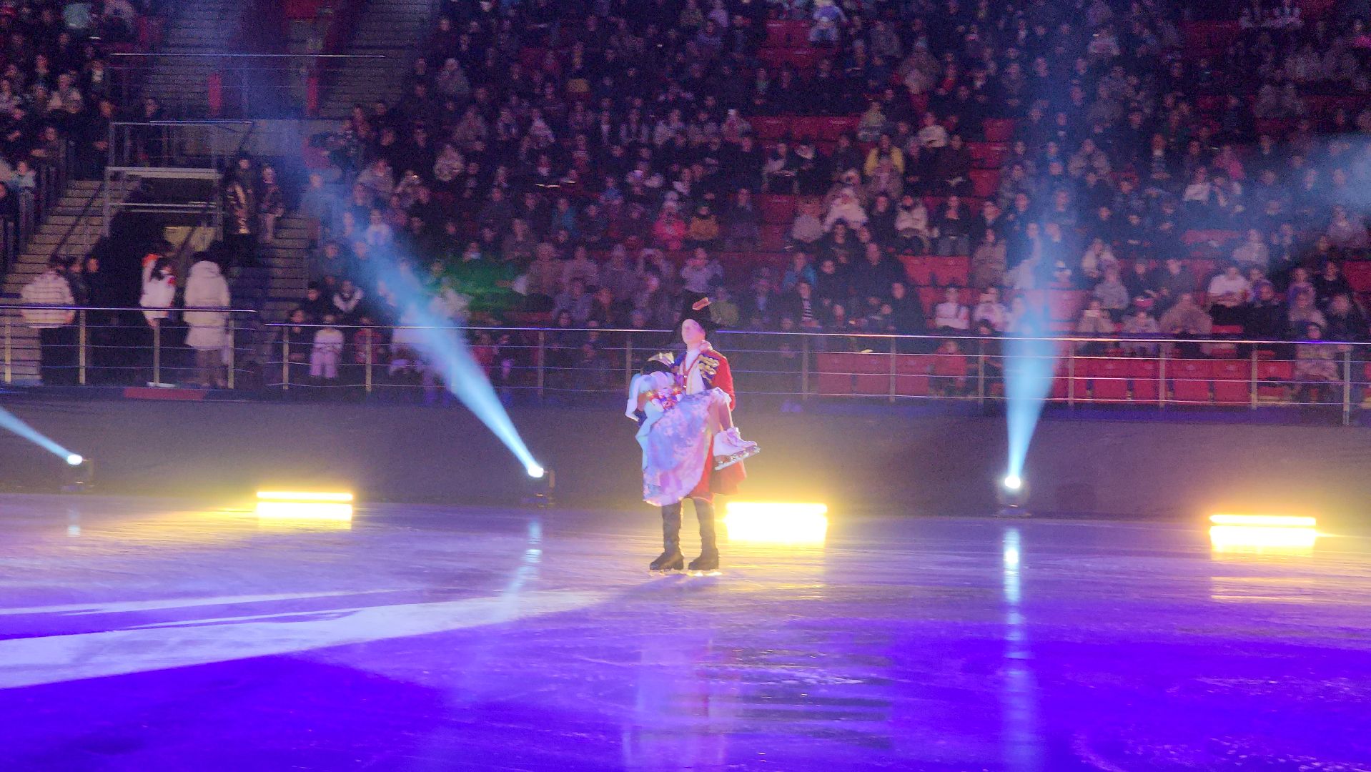 лед, фигурное катание, ледовое шоу, ледовое шоу авербуха, ледовое шоу ильи авербуха, щелкунчик, щелкунчик и мышиный король, арена балашиха, вертикалки,