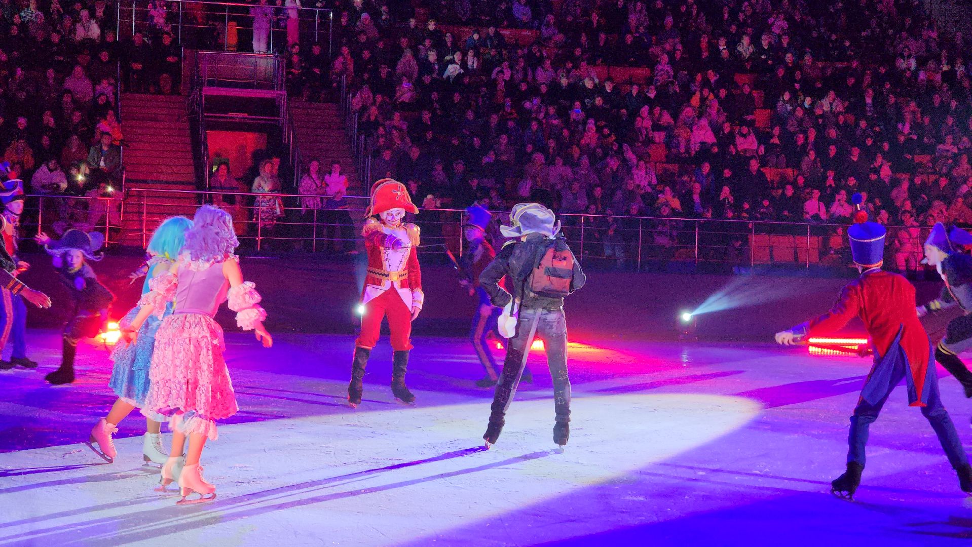 лед, фигурное катание, ледовое шоу, ледовое шоу авербуха, ледовое шоу ильи авербуха, щелкунчик, щелкунчик и мышиный король, арена балашиха, вертикалки,