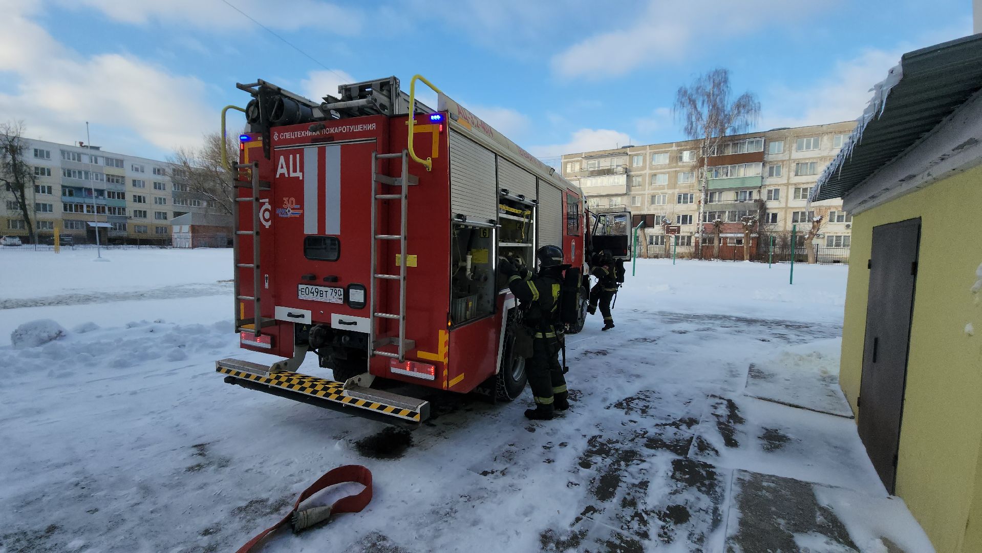 серпухов, школа 5, улица чернышевского, мчс, пожарные, учебная тревога,