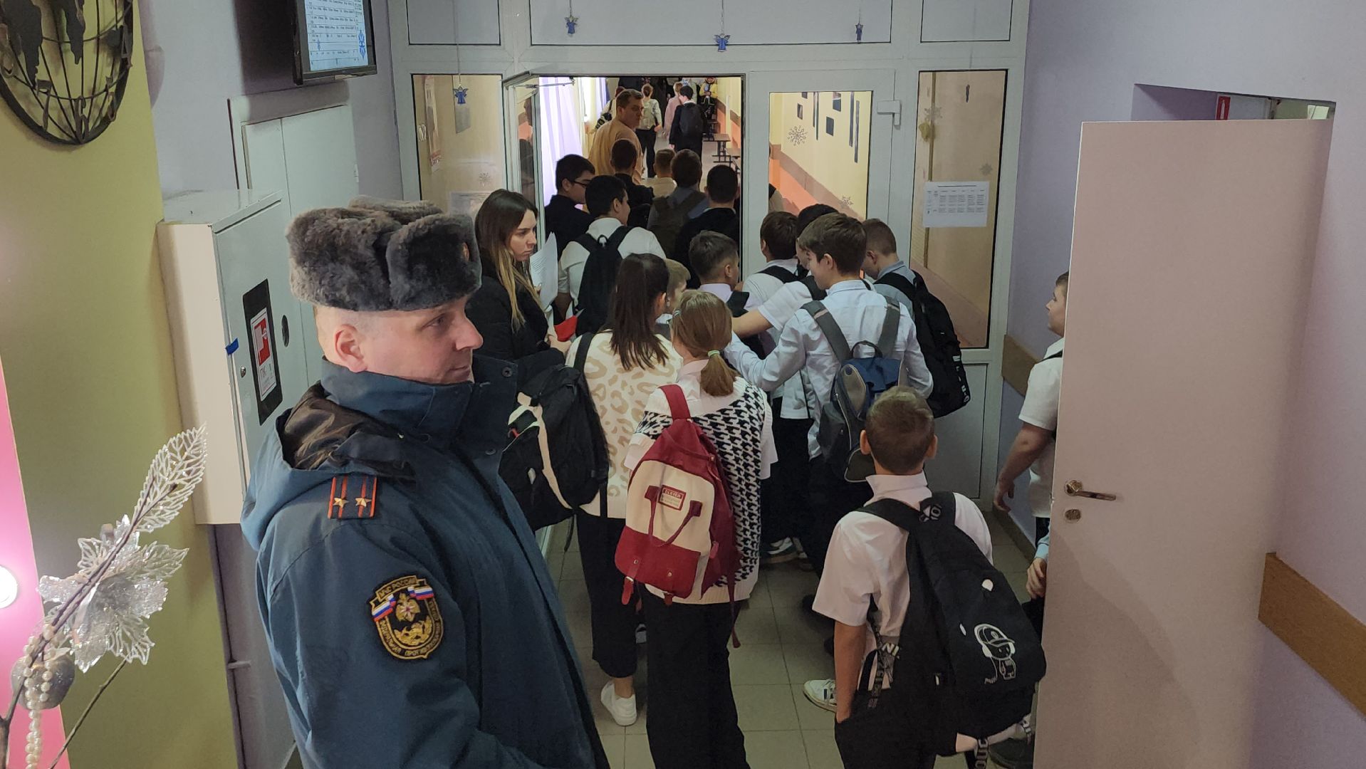 серпухов, школа 5, улица чернышевского, мчс, пожарные, учебная тревога,