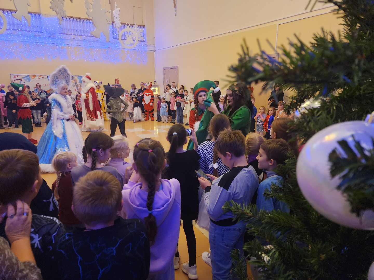 вертикалки, благотворительная елка, куровское, орехово-зуевский округ,