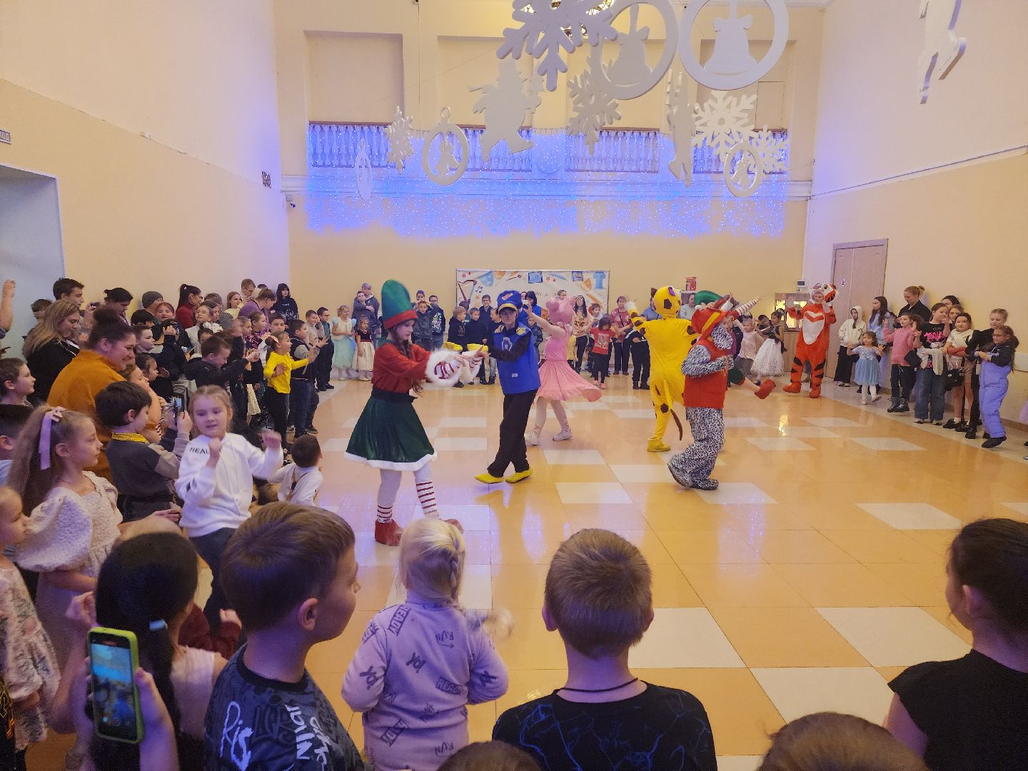 вертикалки, благотворительная елка, куровское, орехово-зуевский округ,