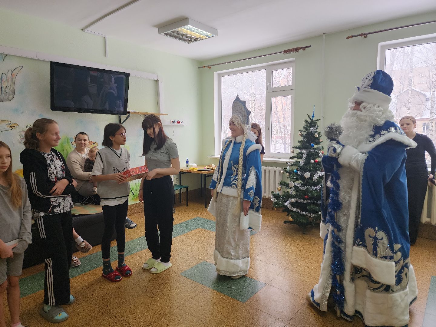 новый год, дед мороз и снегурочка, праздник для детей, вертикалки,