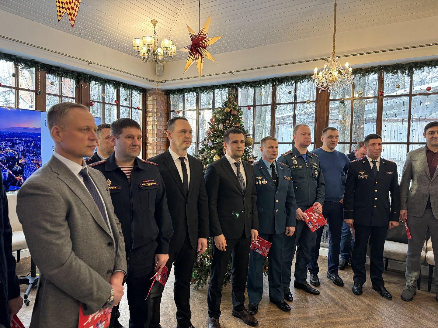 елка желаний,Исполни детскую мечту, глава муниципалитета, Представители администрации, Ленинский го, Новогоднее чудо, Дети,