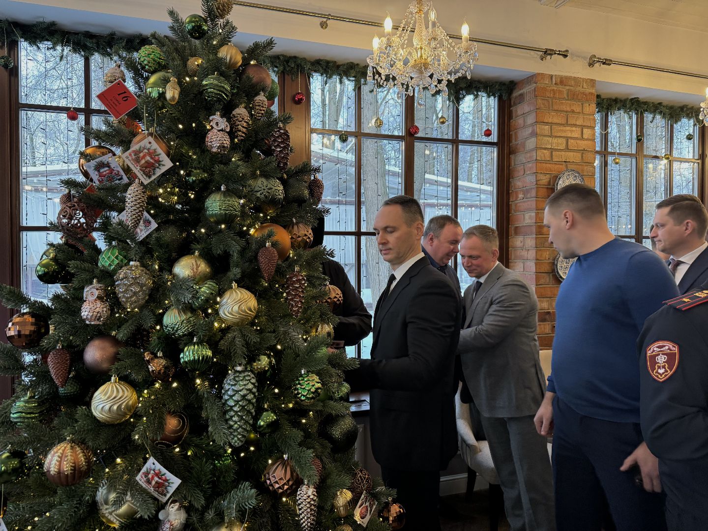 елка желаний,Исполни детскую мечту, глава муниципалитета, Представители администрации, Ленинский го, Новогоднее чудо, Дети,